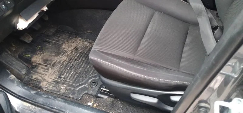 Toyota RAV4 cena 28000 przebieg: 305400, rok produkcji 2013 z Pilzno małe 277
